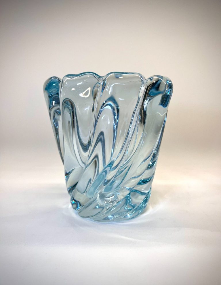 1940s Seguso Vetri d’Arte blue cordonato-ritorto Murano glass vase by Flavio Poli on clear base