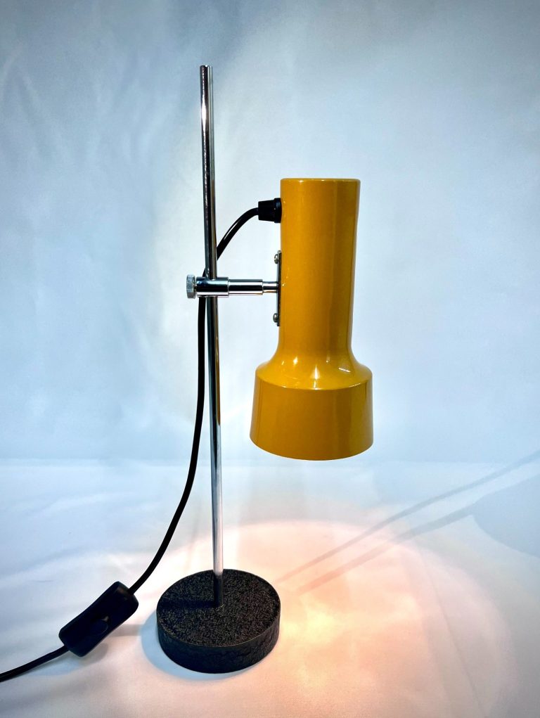 Murano Sommerso Gold & Black Ribbed Glass Lamp Bases Pair of Murano Bullicante Glass Lamps – GESO Label, in the Style of Paolo Venini (c.1960s)